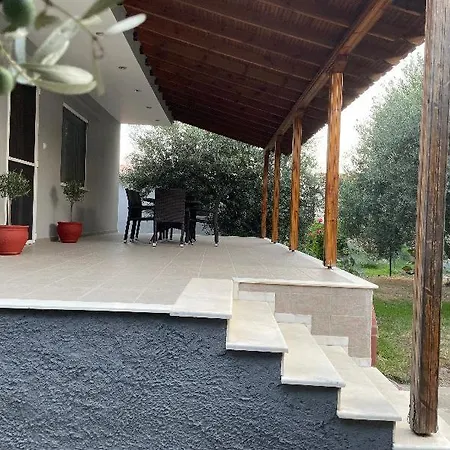 Case de vacanță Betty's Seaside Olive House *